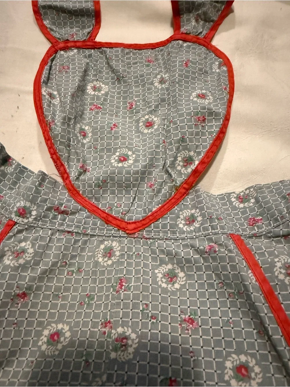 Vintage Girls' Blue Floral Apron with Red Trim - Kids Accessories